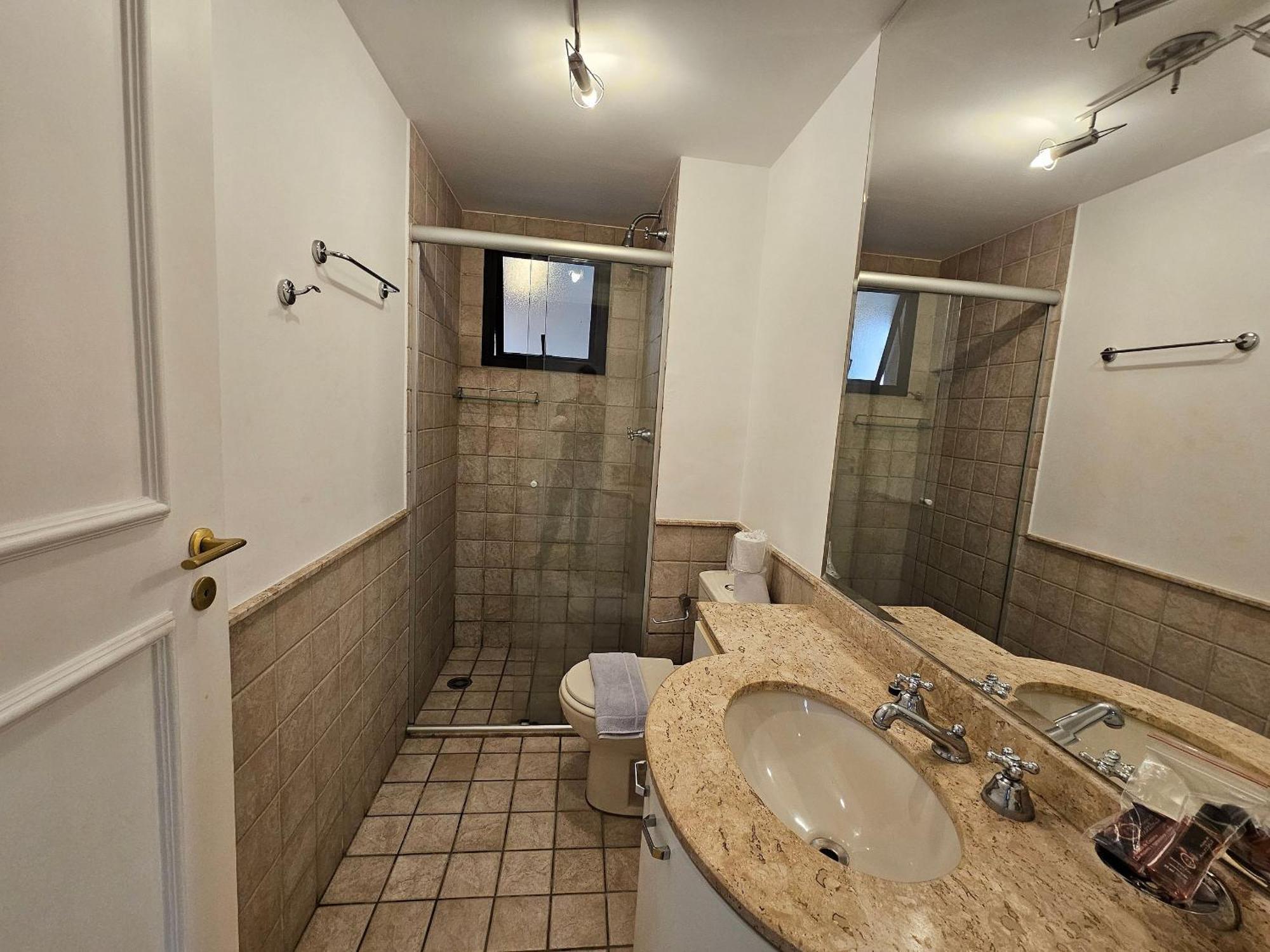 Apartamento Flat Com Dois Quartos E Dois Banheiros *